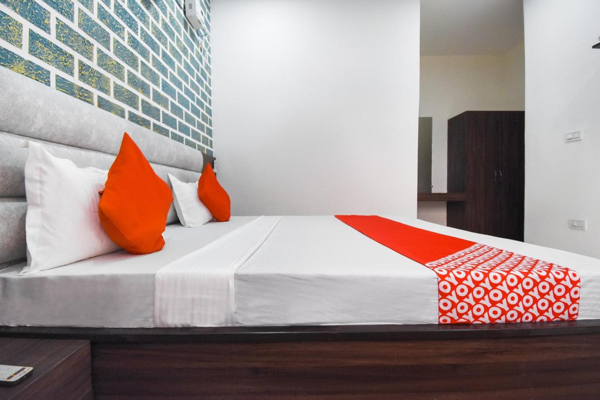 Hotel O Chandigarh Inn Esterno foto